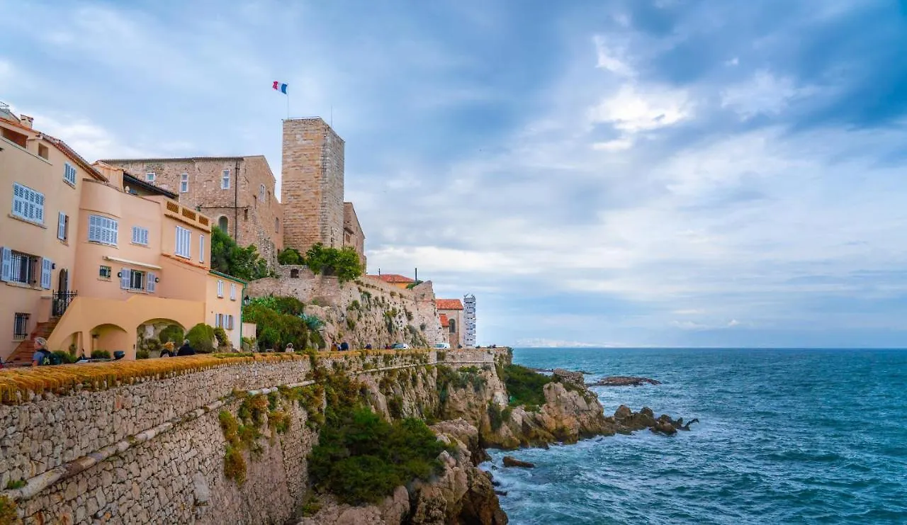 Nice Renting - Massena - Loft - Heart Of Vieil Antibes - The Market With Sea View Apartment