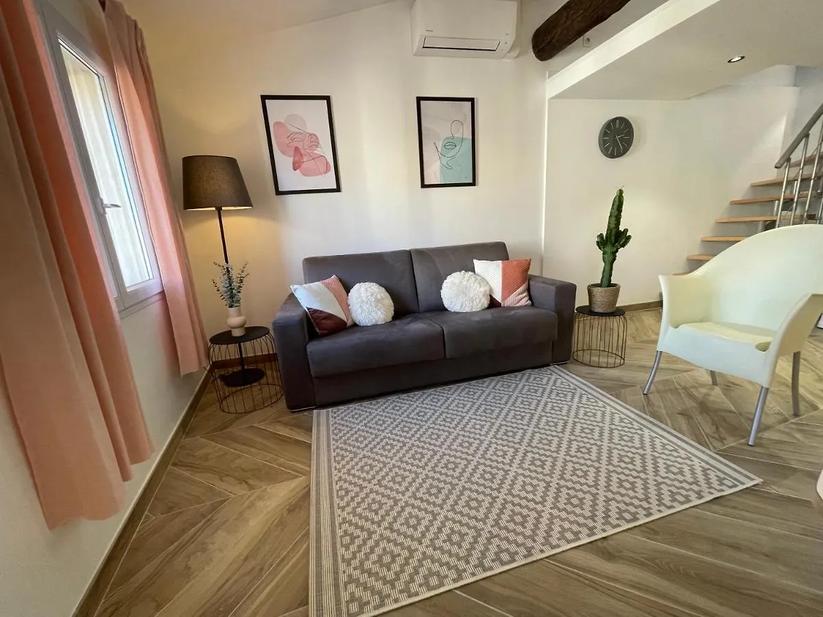 Nice Renting - Massena - Loft - Heart Of Vieil Antibes - The Market With Sea View 0*,  France