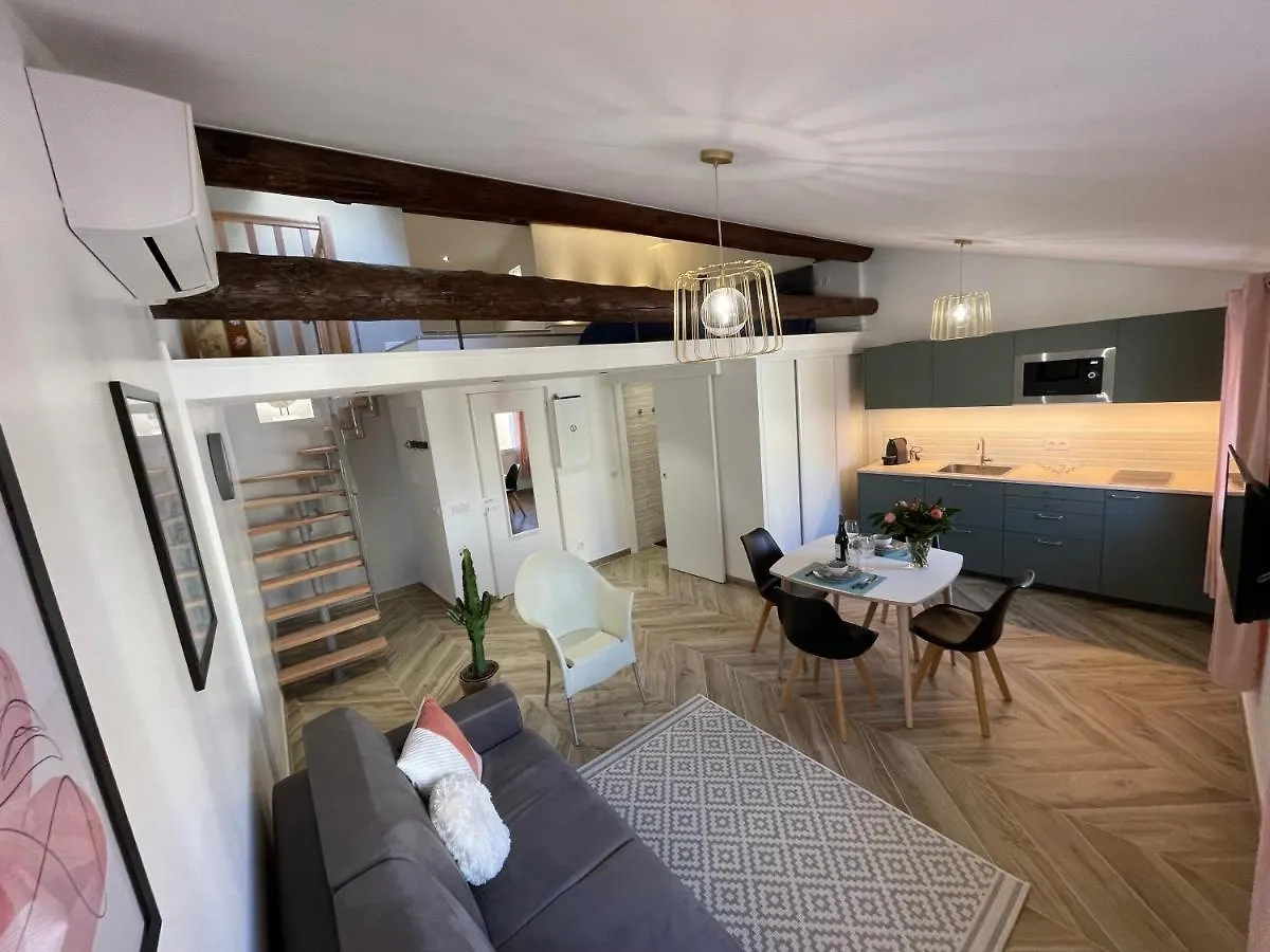 Nice Renting - Massena - Loft - Heart Of Vieil Antibes - The Market With Sea View Apartment