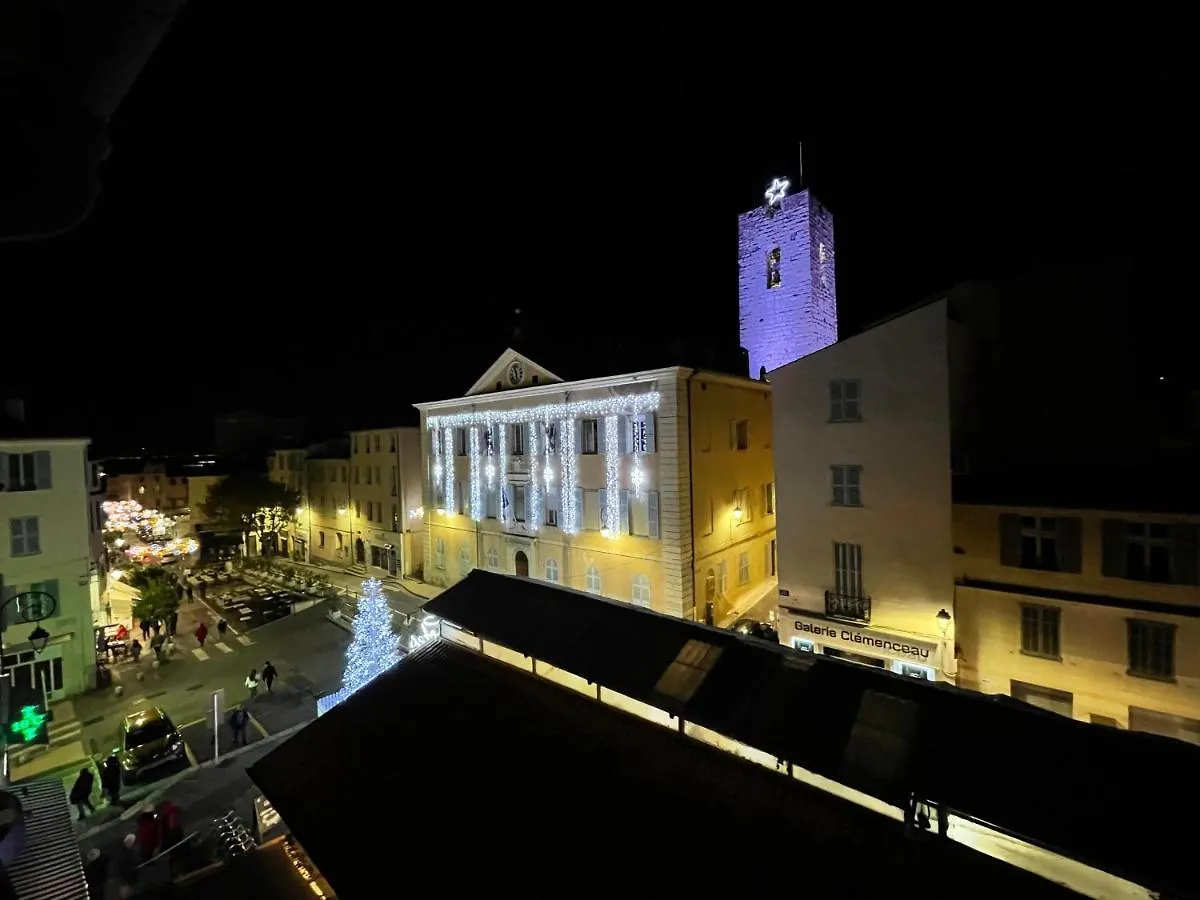 Nice Renting - Massena - Loft - Heart Of Vieil Antibes - The Market With Sea View 0*,  France